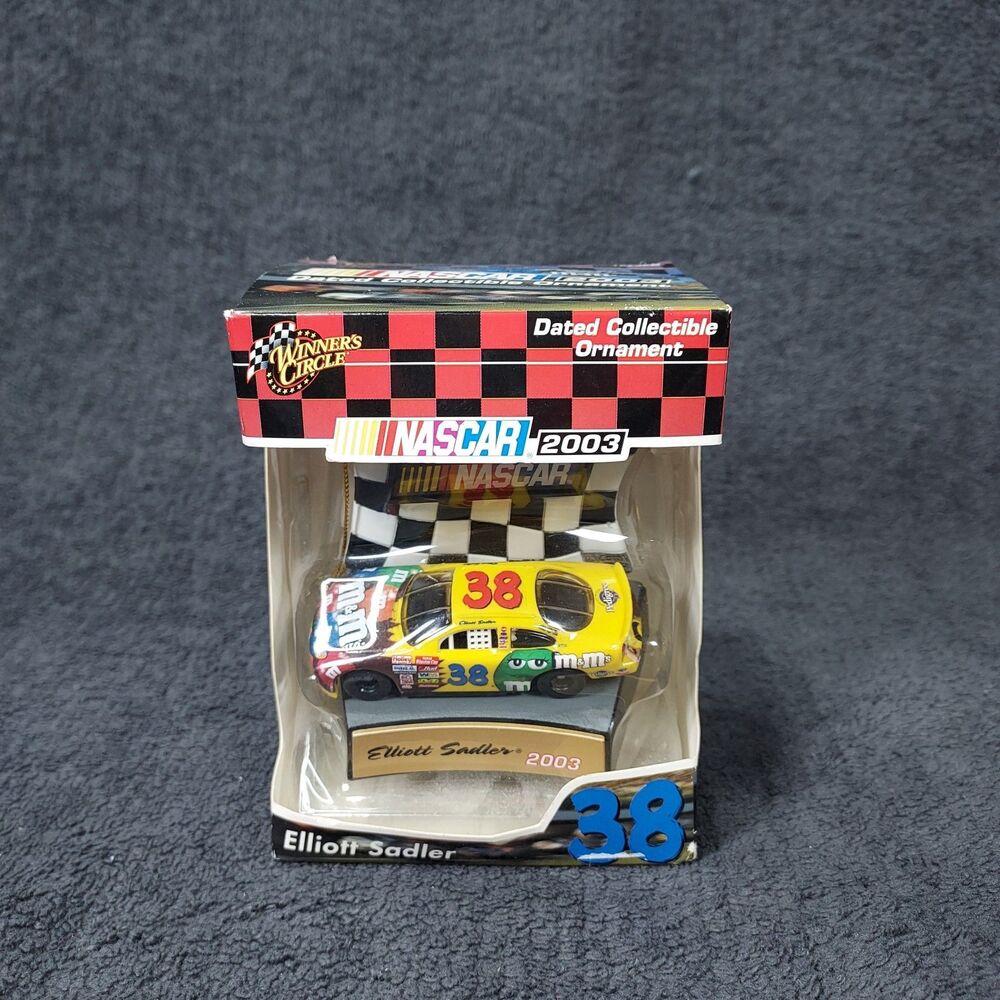 NASCAR Winners Circle Elliott Sadler 38 2003 Dated Ornament MMs Pedigree